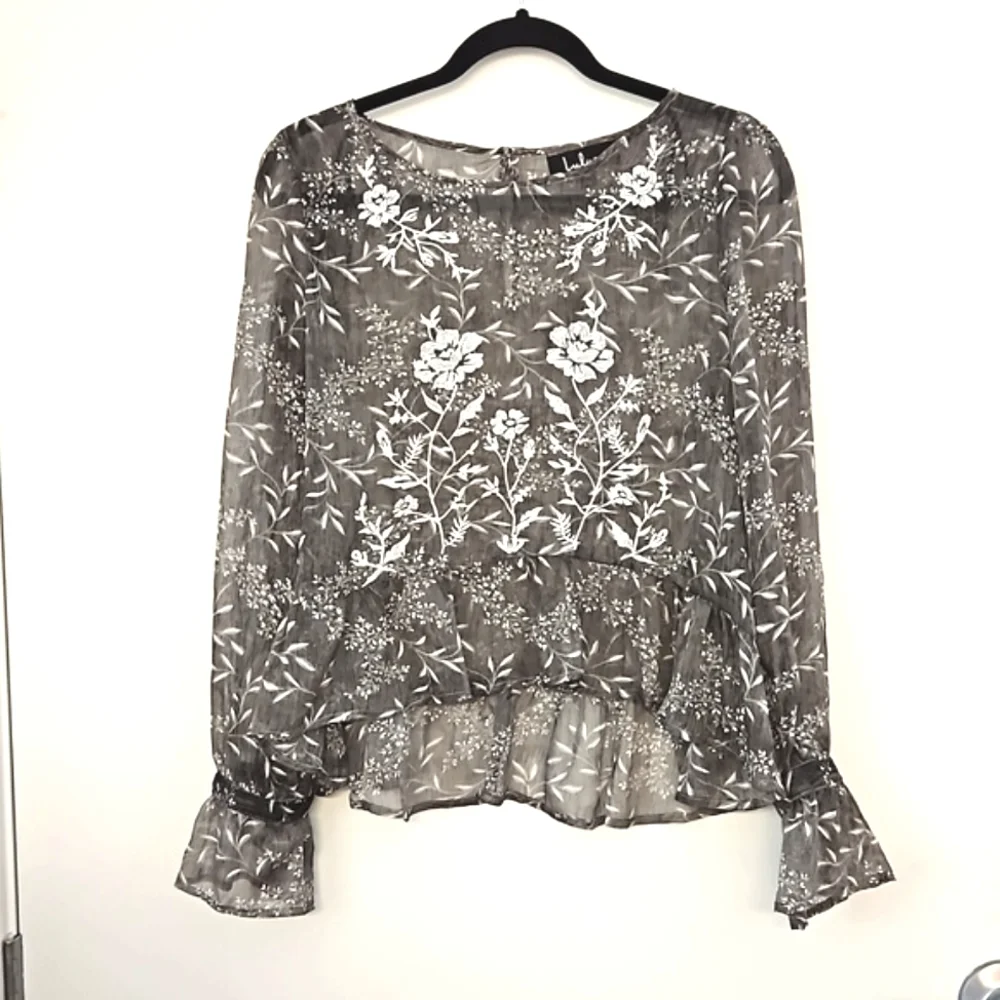 Lulu's Whispering Winds gray floral print embroidered top ruffle edge gorgeous